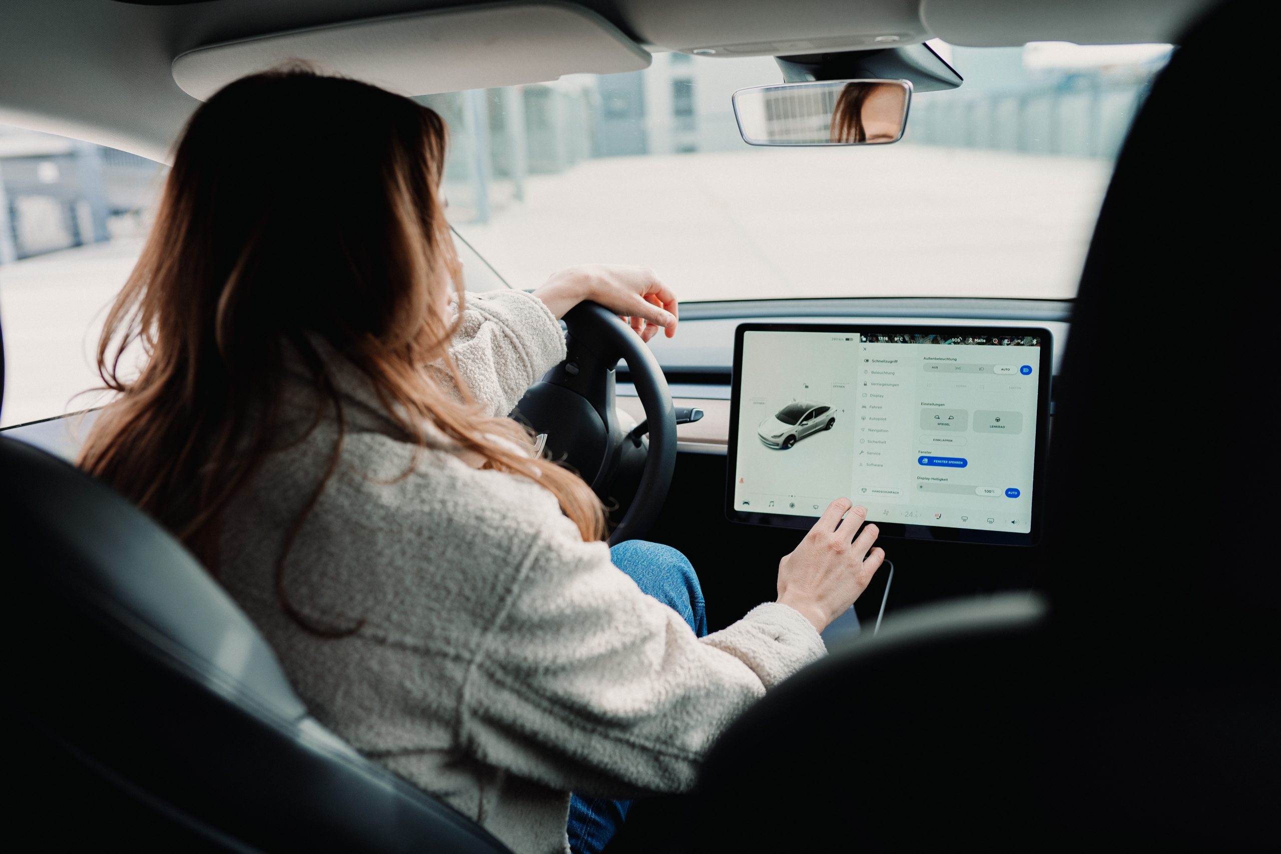 Tesla Screen 