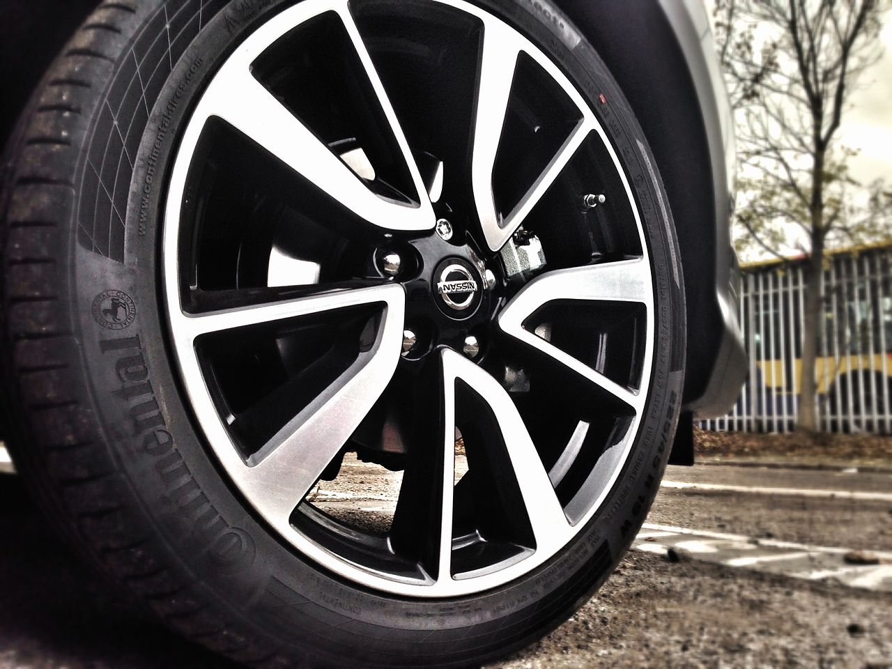 Nissan qashqai wheel