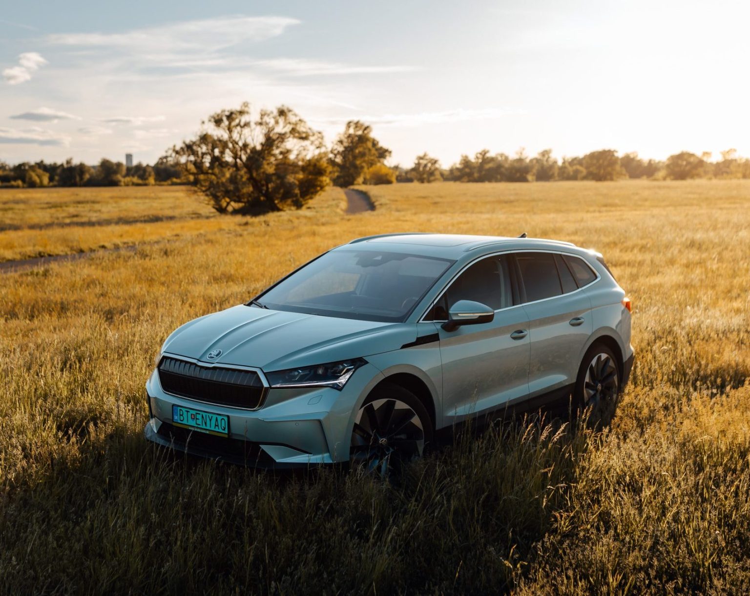 Longest Range Electric Cars 2022 15 Best Performing EV's