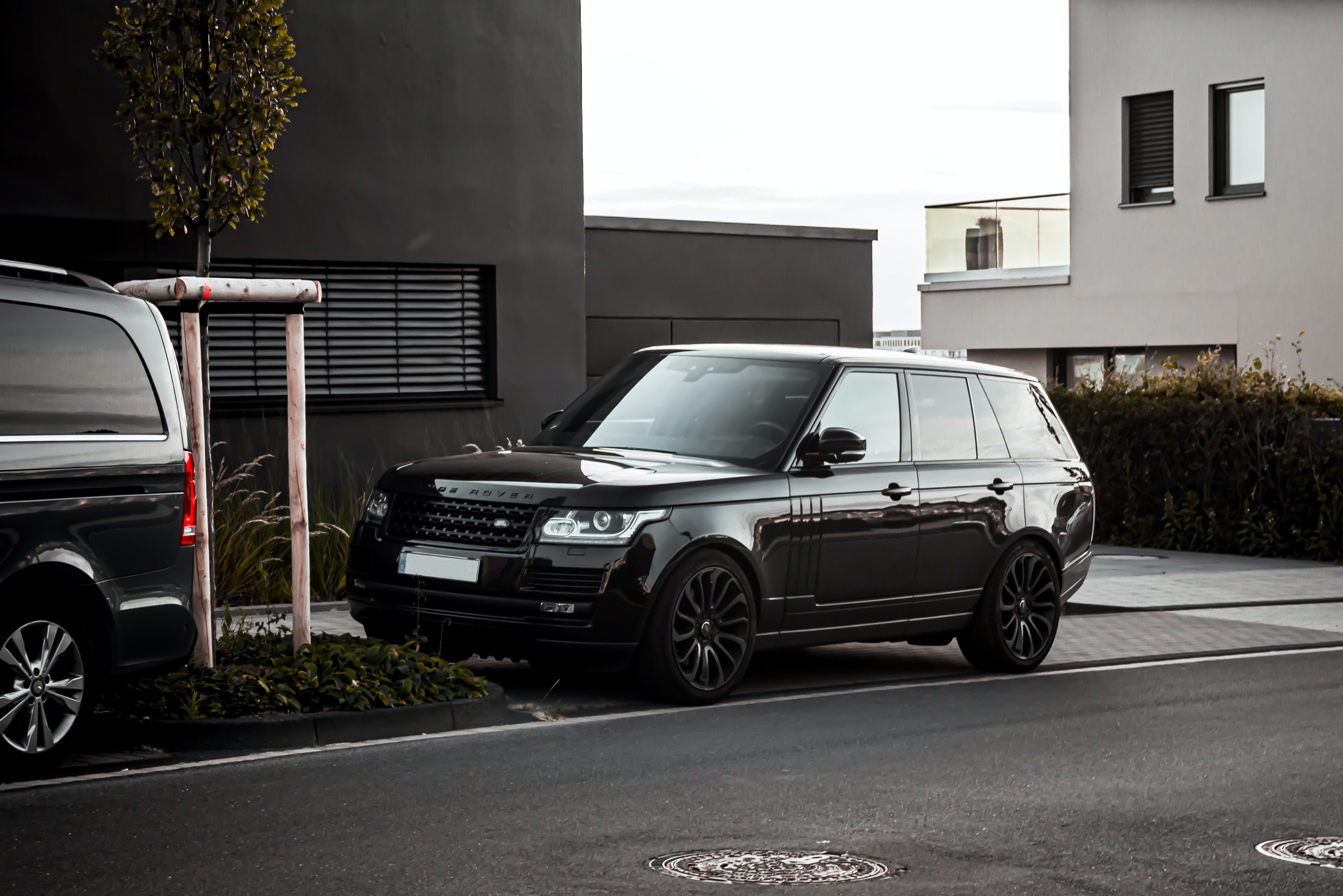 Range Rover Side