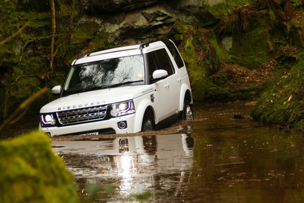 Land Rover Discovery 4 Problems: Common Issues & Solutions